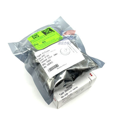 Sensor Magnetoresistif Hall YJJ 2SS52M Semua Kutub Mencapai Deteksi Jarak Jauh dengan Arus Catu Daya 20mA dan Output