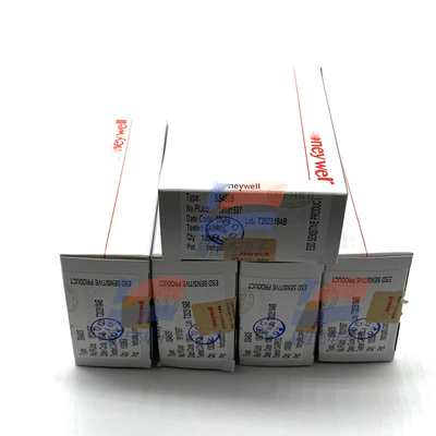 YJJ SS460S Digital Current Sink 3 hingga 24Vdc Sensor Efek Hall Posisi Latch-In dengan Medan Magnet Dilepaskan 3.8-30V