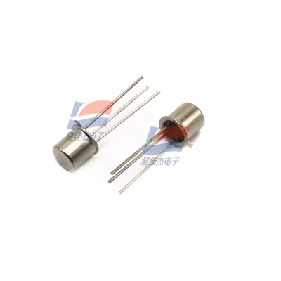 Tipe output Sensor suhu modulasi lebar pulsa -45C ∼130C untuk pemantauan suhu mesin otomotif SMT172 TO-18