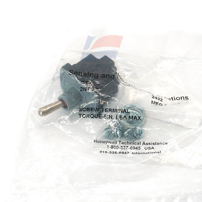 2NT1-2 Panel Mount Toggle Switches for On/Off Operation in Harsh Environments (Switch toggle yang dipasang pada panel untuk menyalakan/membatikan pada lingkungan yang keras)