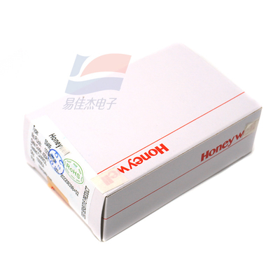 SS49E Through Hole Mount Hall Effect Sensor Kompak 10 V Tegangan Operasi Pasokan