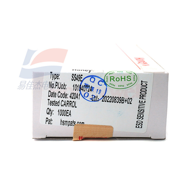 SS49E Through Hole Mount Hall Effect Sensor Kompak 10 V Tegangan Operasi Pasokan