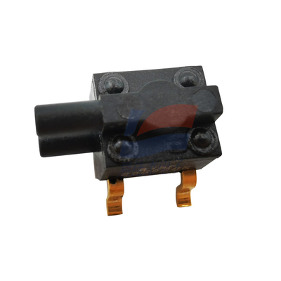 YJJ 26PC01SMT 26PC05SMT 26PC15SMT Sensor Tekanan Tipe Senyawa Dengan Kisaran Tekanan Kerja / 6,89 KPa